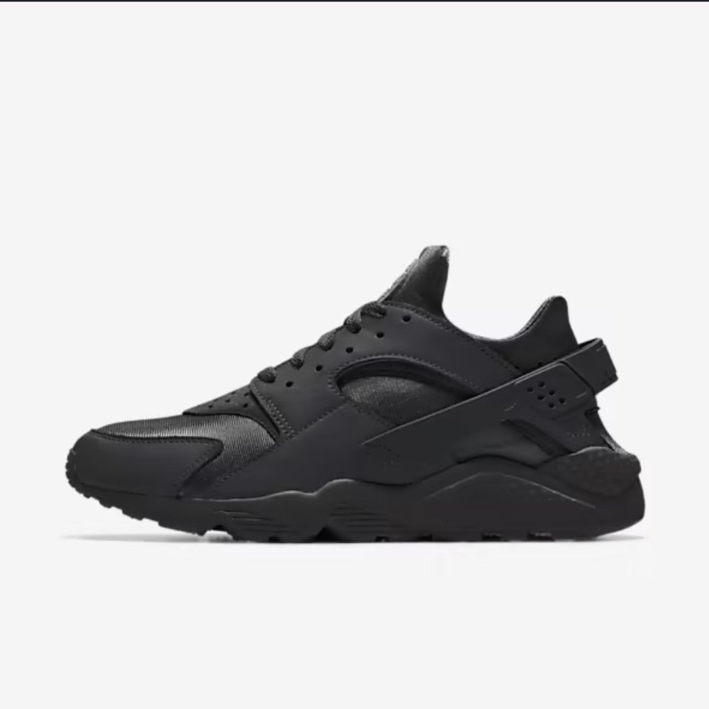 Nike Air Huarache Men's Triple Black Athletic Running Shoes Size 9 XE Wide GUC